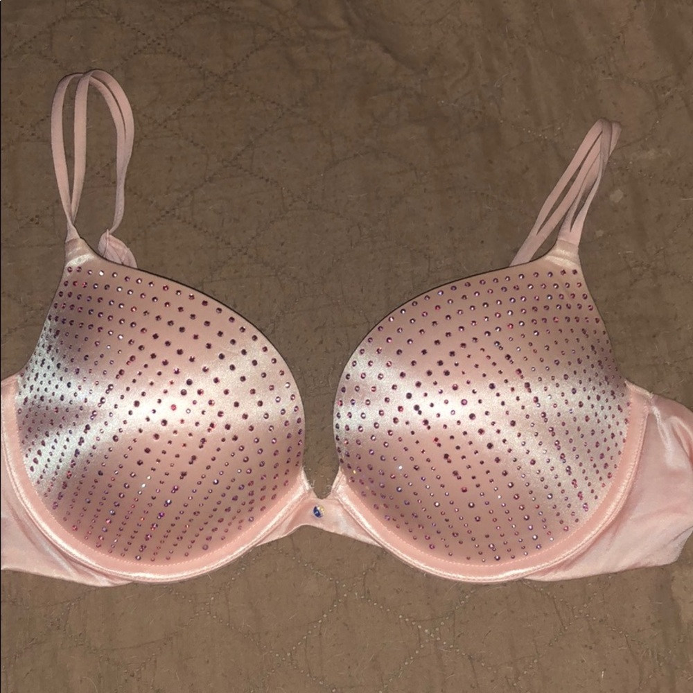 Victorias Secret Very Sexy push-up bra